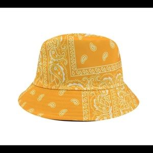 Reversible bandanna hat
